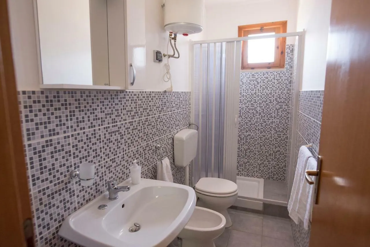 아파트 Holiday Home For 5 People, 200 Meters From The Sea And Free Wi-Fi 카세 산 마르코 이탈리아