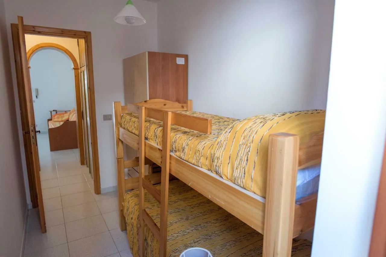 Holiday Home For 5 People, 200 Meters From The Sea And Free Wi-Fi 카세 산 마르코 아파트